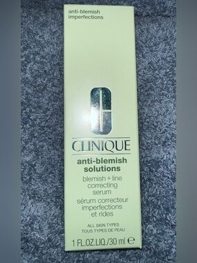⭐️NIB⭐️Clinique~ Anti-Blemish Solutions~Blemish & Line Correcting Serum